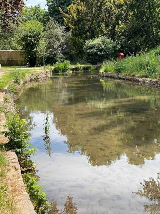 Beautiful Cotswold Couples Retreat Villa Bourton-on-the-Water Exterior foto