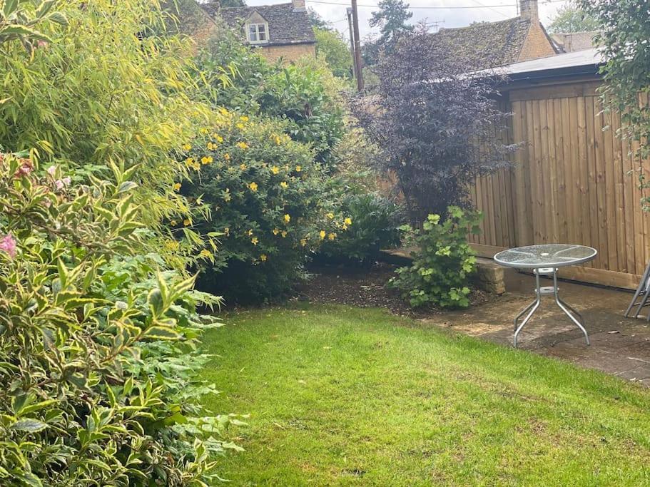 Beautiful Cotswold Couples Retreat Villa Bourton-on-the-Water Exterior foto